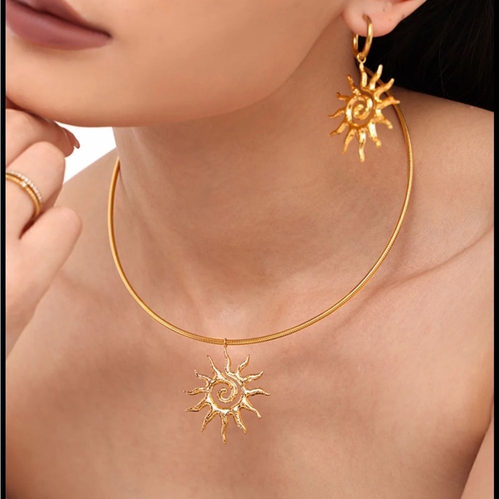 Sun necklace M286